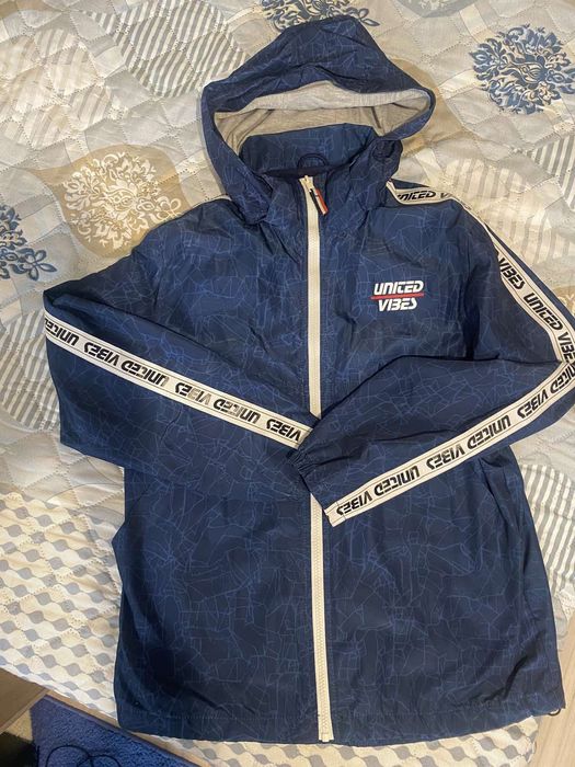 Пролетно-есенно яке на H&M