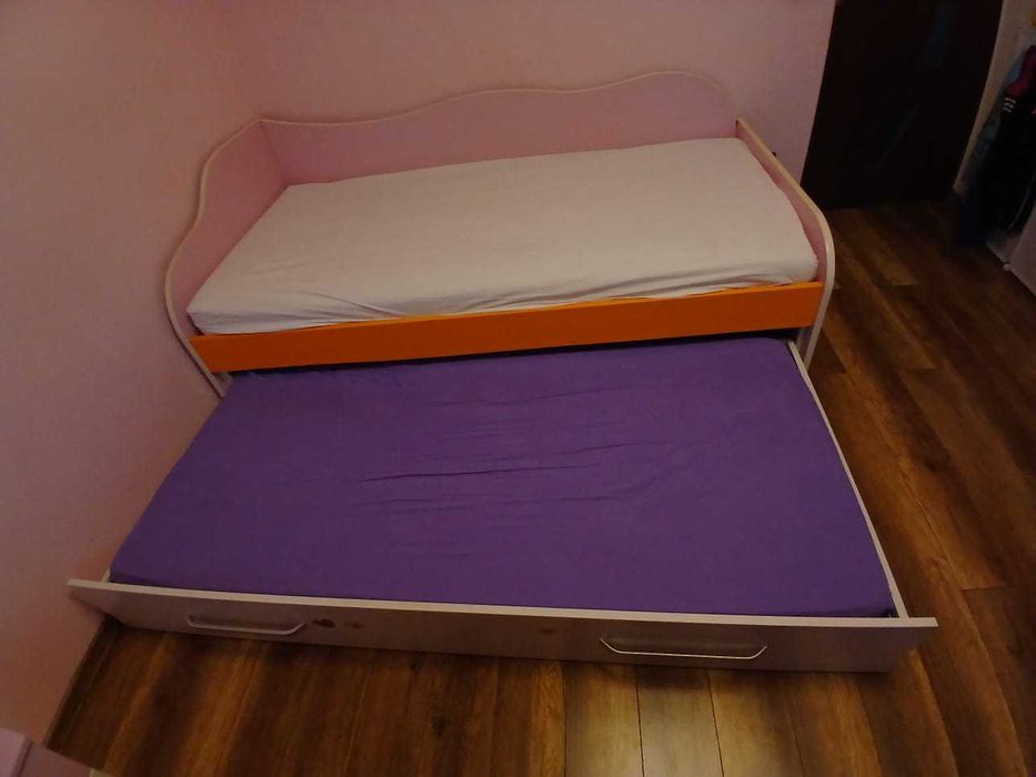 Vând mobila dormit copii