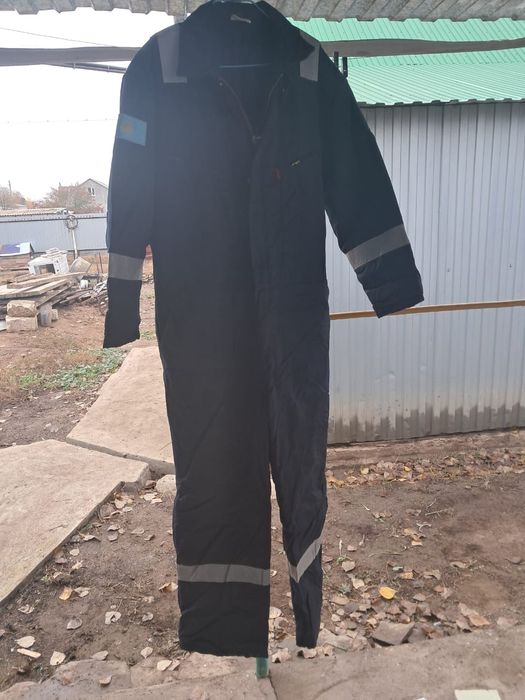 Продам спец одежду