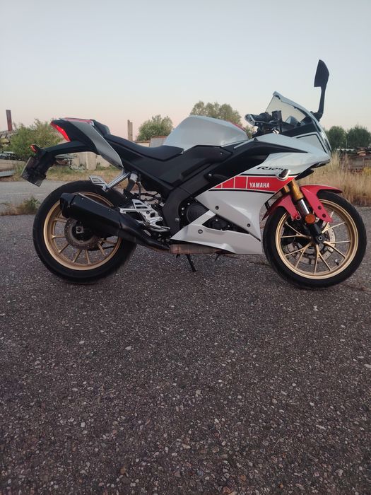 Yamaha YZF 125 (CBR 125)