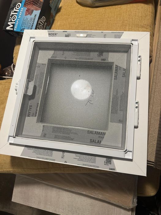 Geam baie salamander