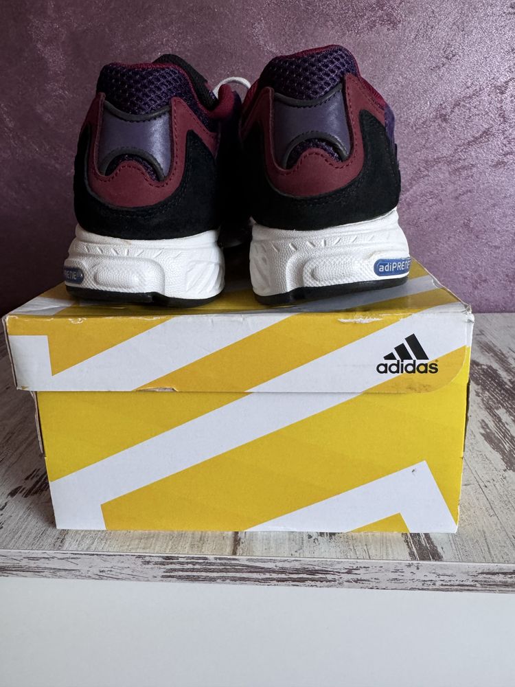 Маратонки Adidas