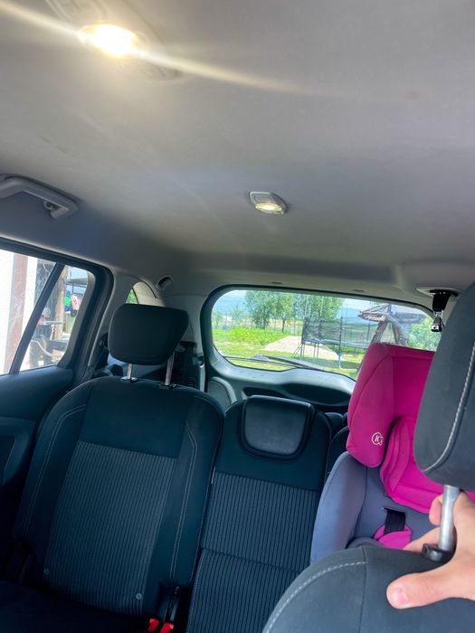 Ford C-Max Grand,1,6 diesel,an2013