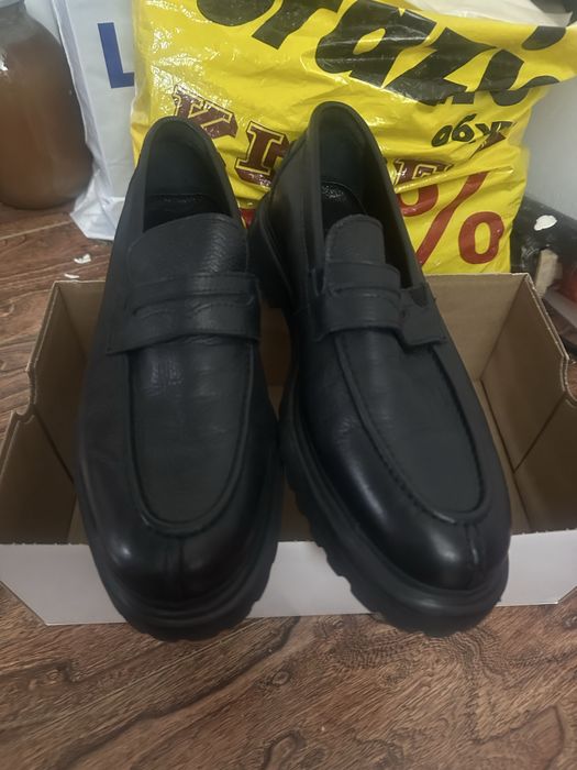 Новая пара туфель 40 р