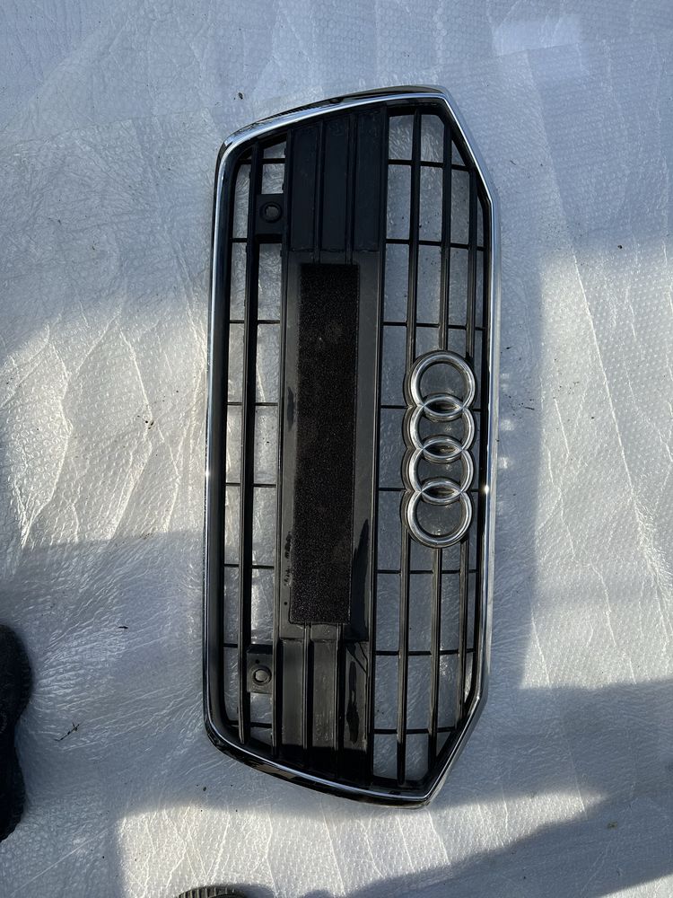 Grilă radiator audi a6.c8.4k.cod:4k0853651.