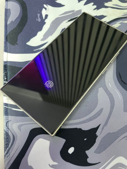 Se vinde Samsung galaxy s24 ultra urgent