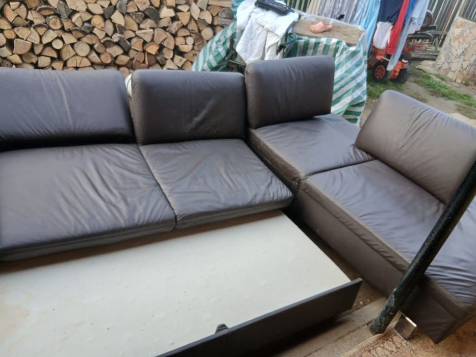 Vand coltar din piele