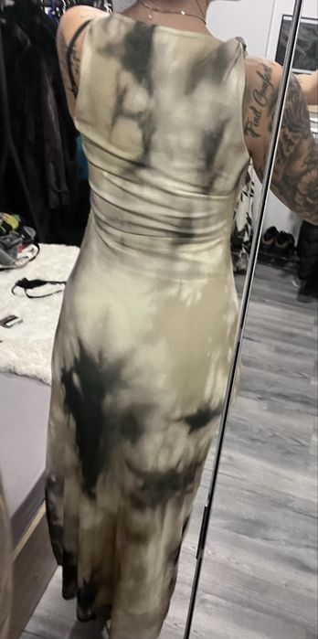 Дамски рокли различни модели