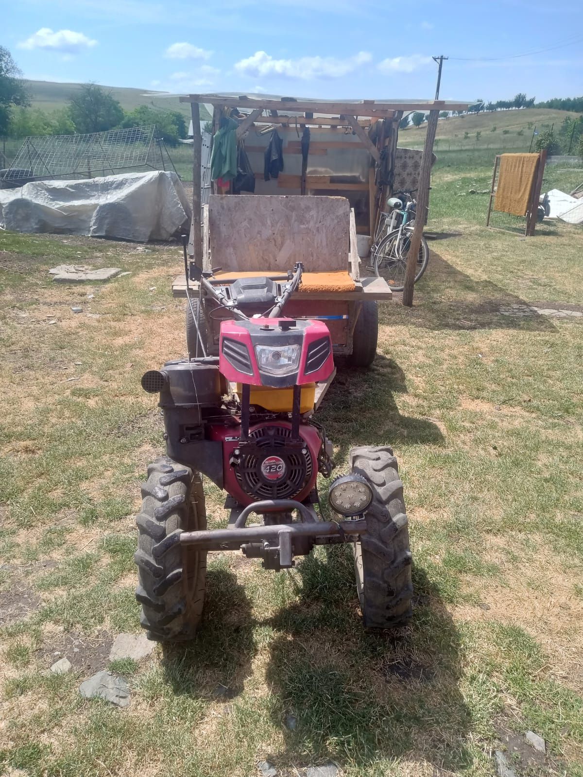 Vând motocultor 16cp