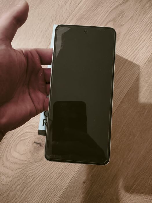 Vând oppo reno 8 pro