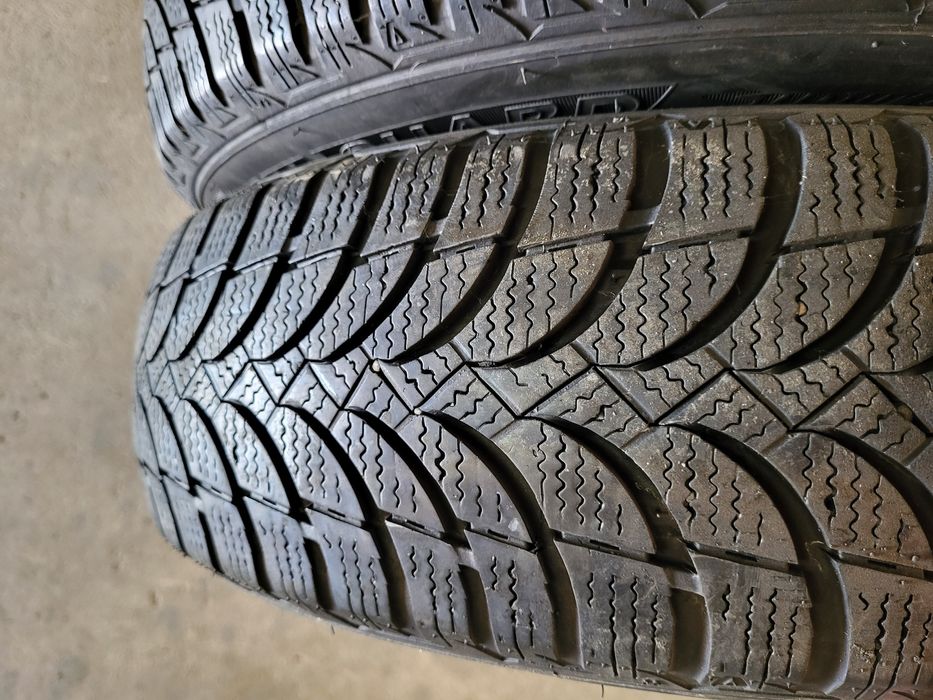 2 anvelope 175 70 R 14 Nexen iarna