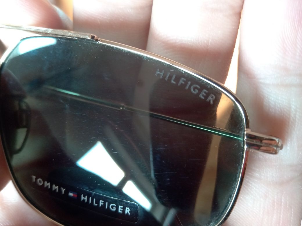 Ochelari de soare Tommy Hilfiger / SCHIMB