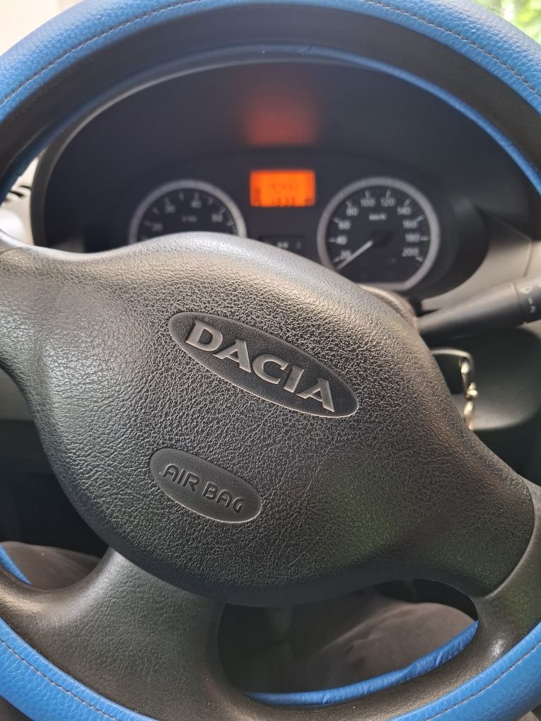Dacia logan 1.4 mpi 2005.1450 euro usor negociabil.