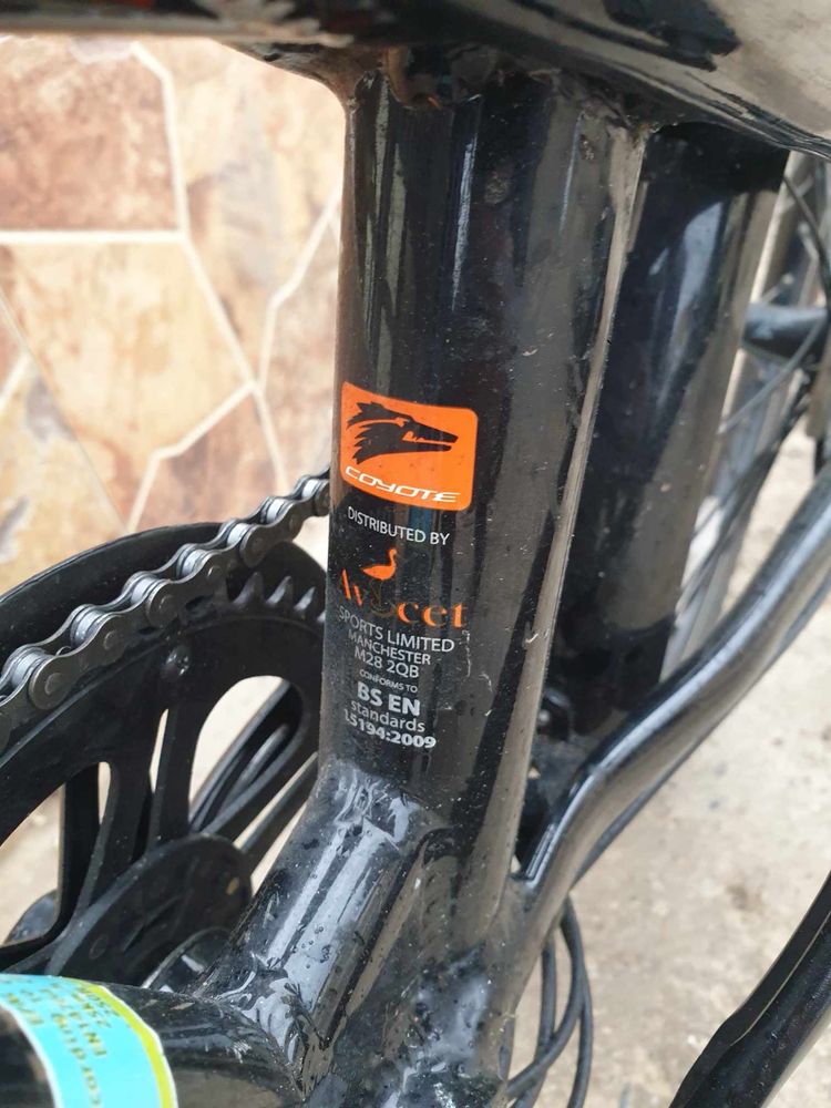 Vând bicicletă pliablilă electrică