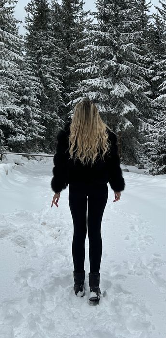 Blana neagra scurta in talie