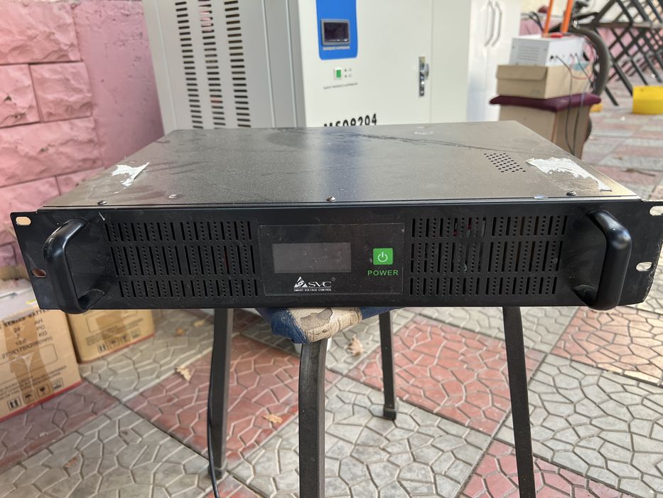 ИБП SVC Rto-1.5K-Lcd