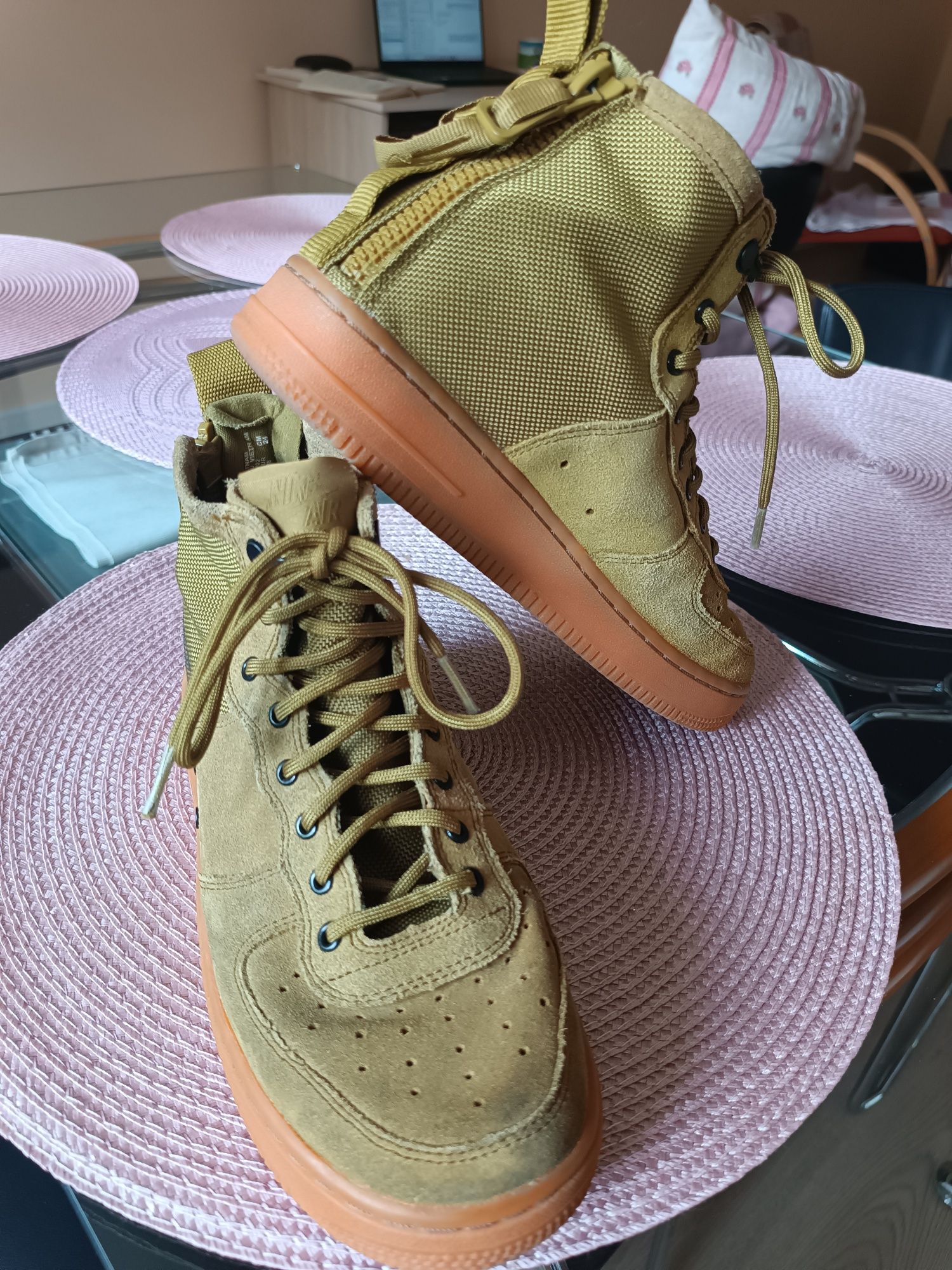 Nike SF Afi Mid (GS) 38