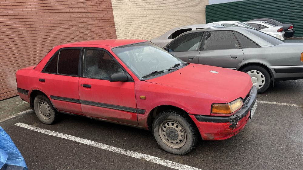 Продам Mazda 323 обьем 1,6