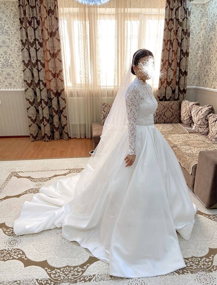 СРОЧНО Продаётся эксклюзивное дизайнерское свадебное платье.