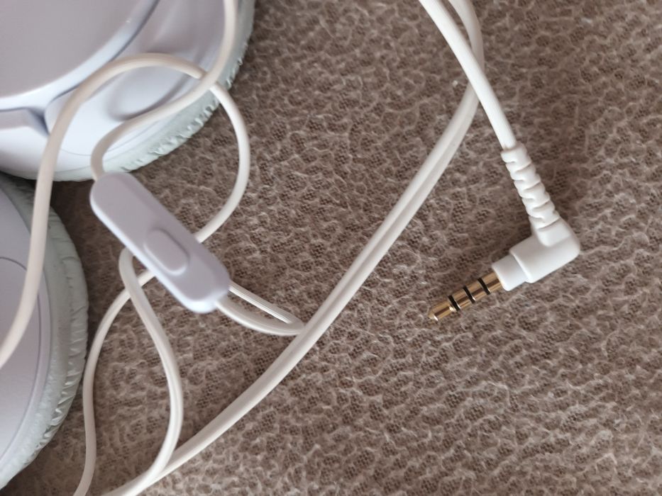 Căști Sony cu fir 50 ron