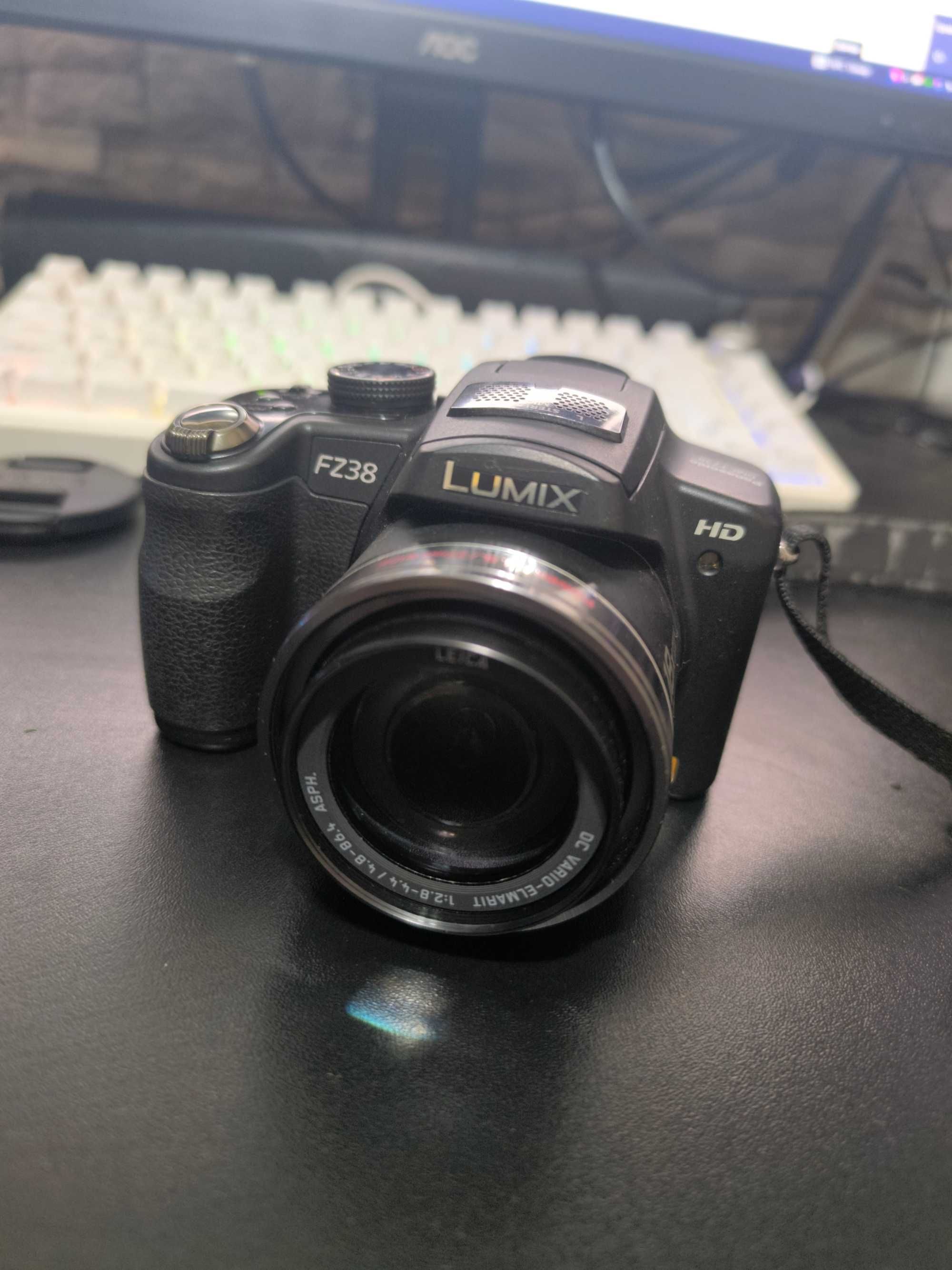 Фотоапарат Panasonic Lumix FZ 38