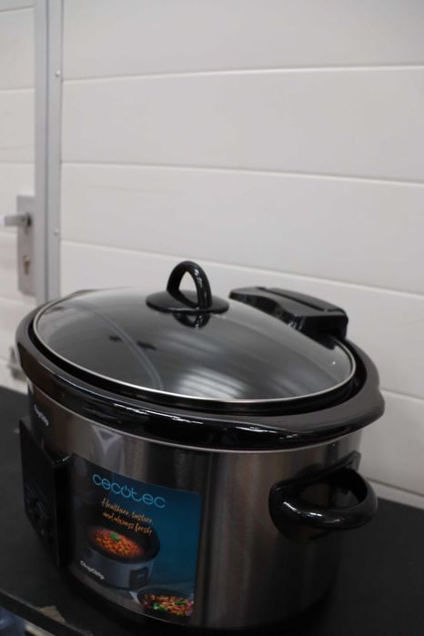 Уред за бавно готвене Cecotec Chup Chup Matic, 5.5 литра, LCD дисплей