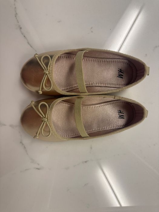 Детски обувки за момиче тип “пантофки”, размер 28