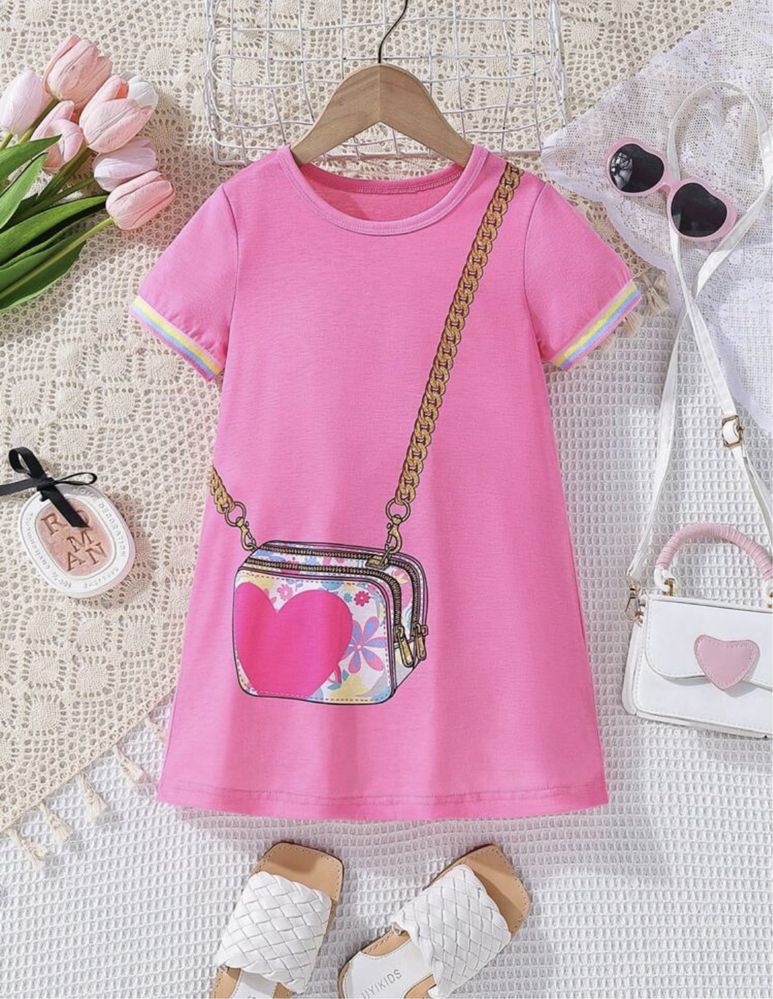 Детска розова рокля
