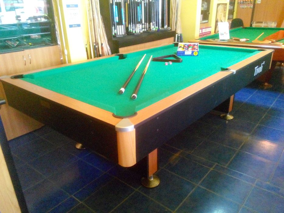 Reconditionam mese de biliard, snooker, carambol in toata tara