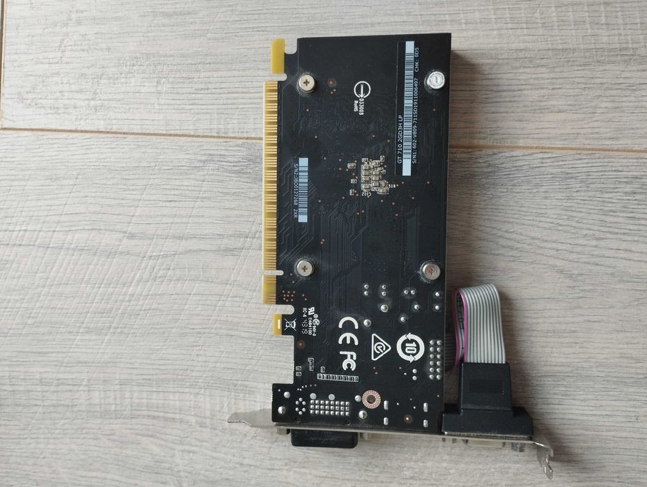 Placa video GT 710 2 GB