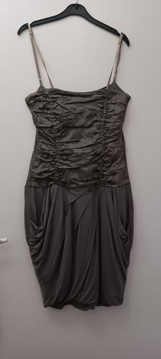 Много приятна официална туника, качествени материали,италиански стил