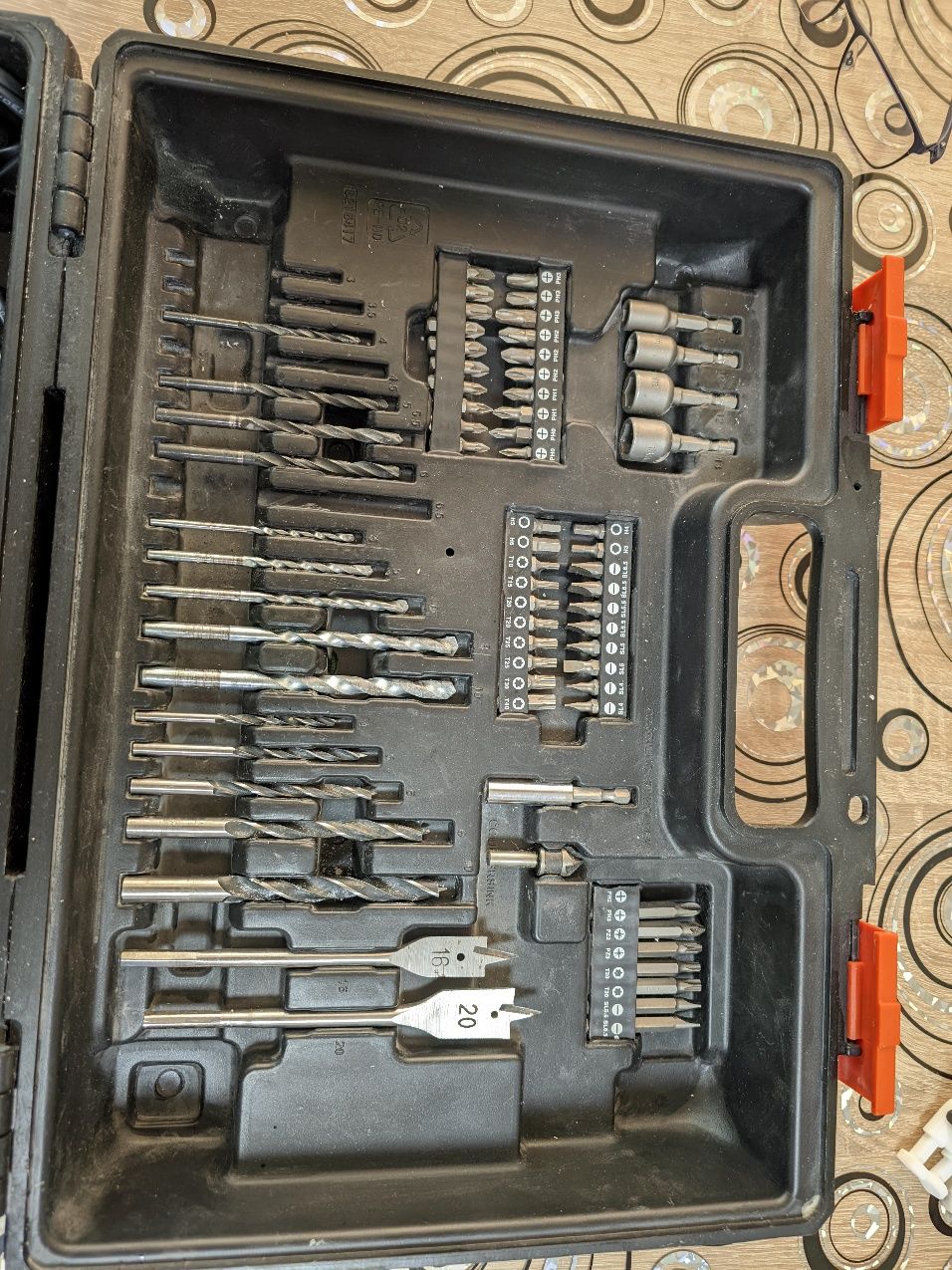 Продавам ударен винтоверт MAKTEC /MAKITA/