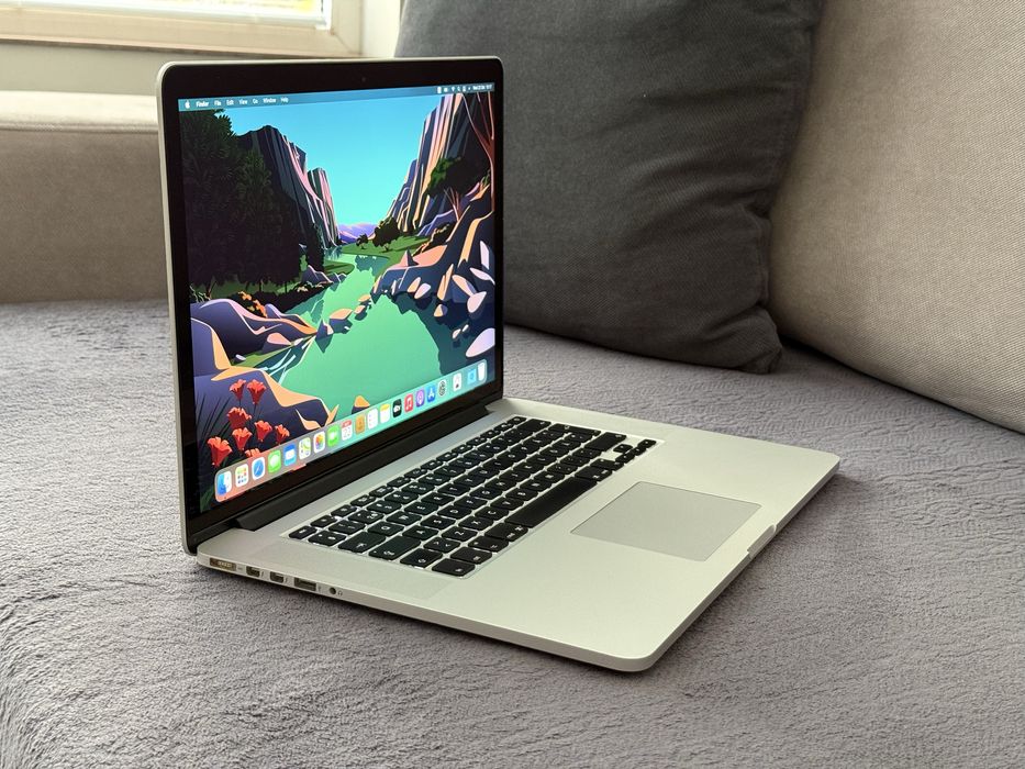 CTO’Като Нов 15,4’Macbook Pro 15 Mid 2015/I7 2.8Ghz/16GB Ram/1TB/R9
