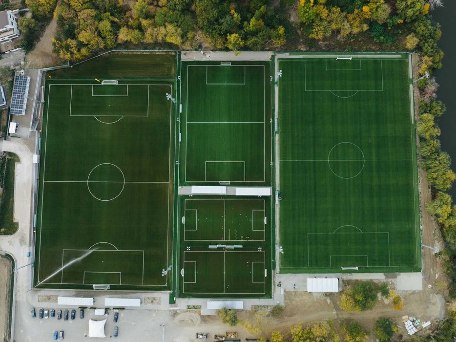 Construcții Sportive Terenuri, Săli, Baze Sportive