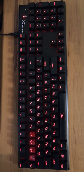 Клавиатура в хорошем состоянии