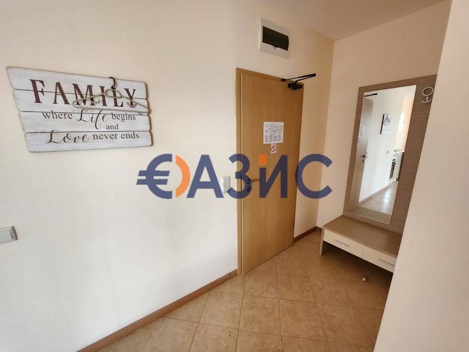 Продава се Двустаен апартамент в к.к. Слънчев бряг - 55 кв.м за 1271 €/кв.м - Снимка #3