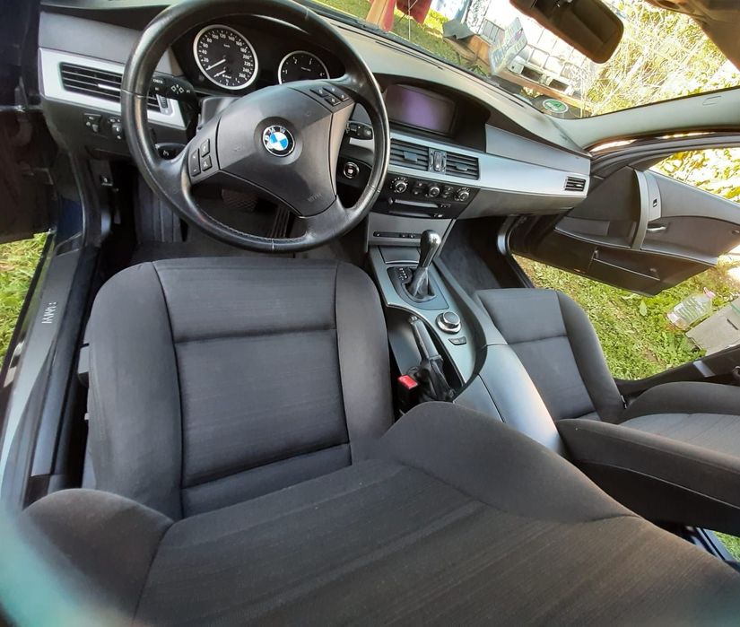 Se oferă spre vânzare BMW 520 e60