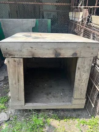 Продаю будку для больших собак