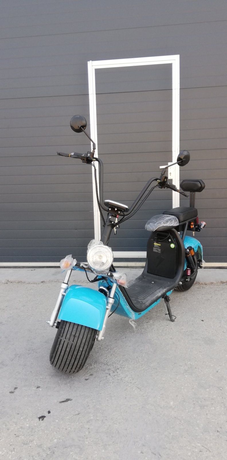 Електрически скутер Harley чопър модел 2023 година 1500W 60V/13Ah нов