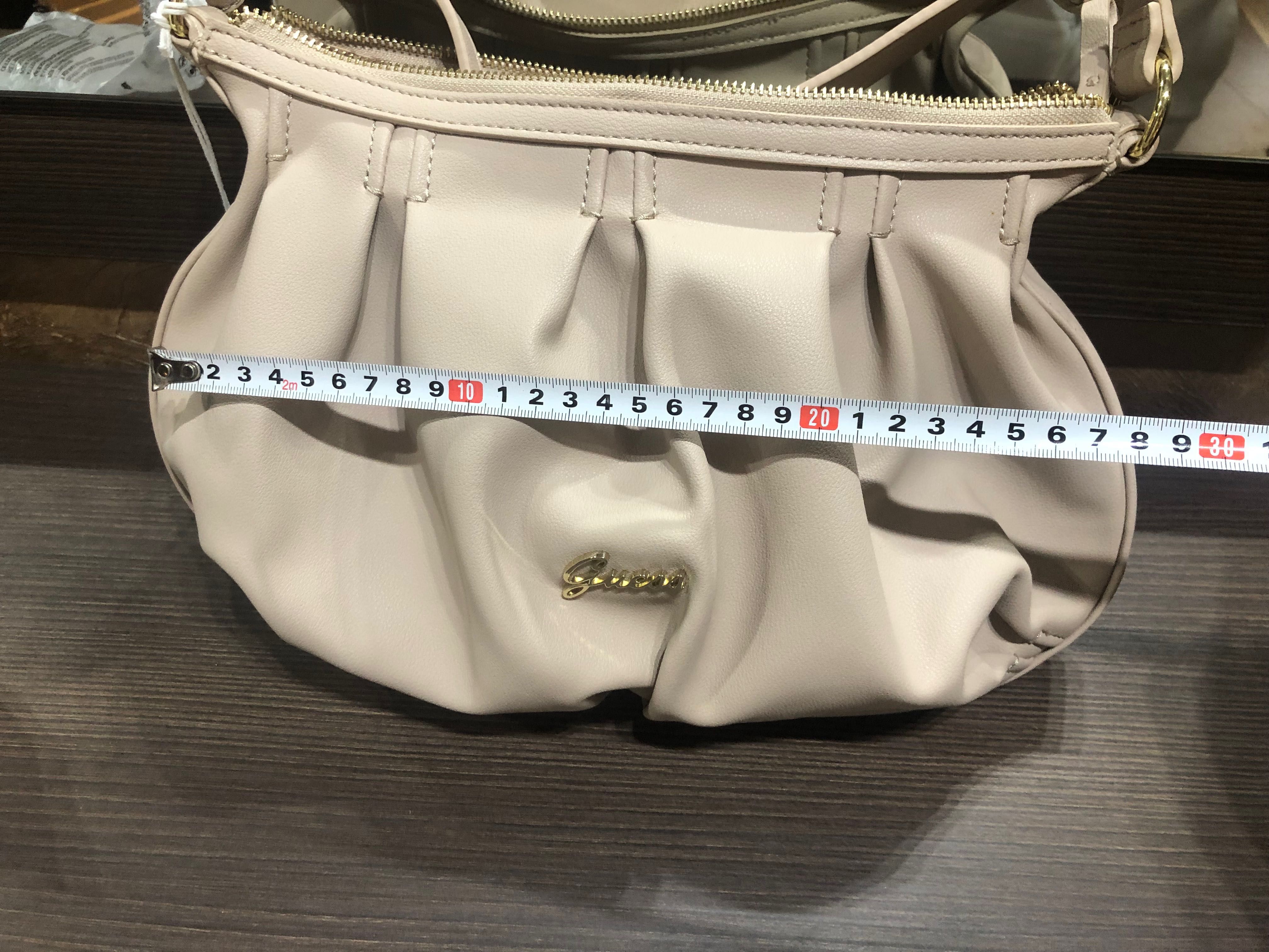 Дамска чанта Guess