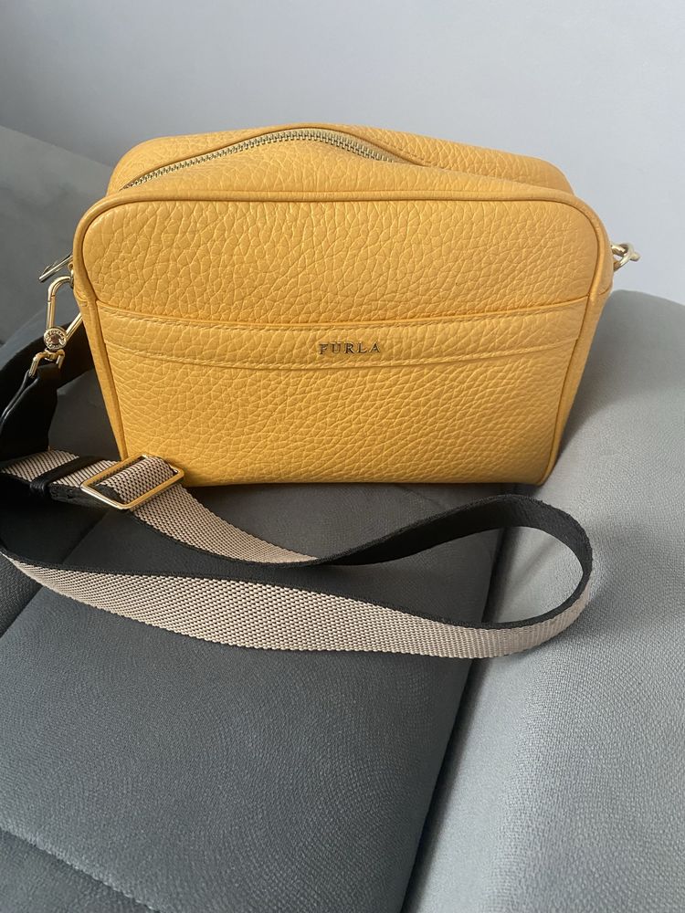 Furla /има забележка снимана е /