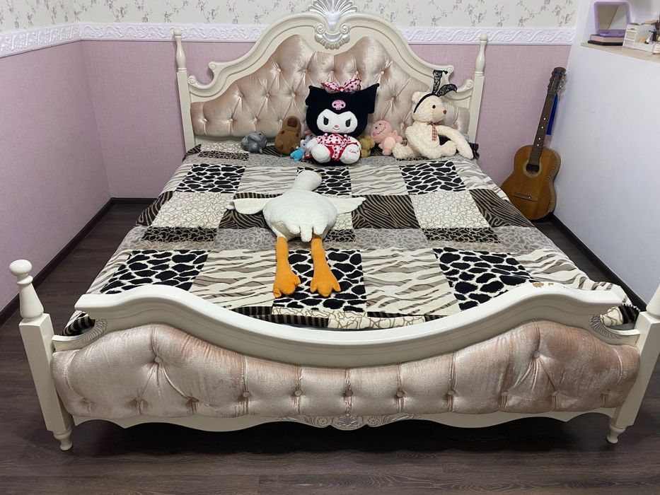 Продам двухспальную кровать