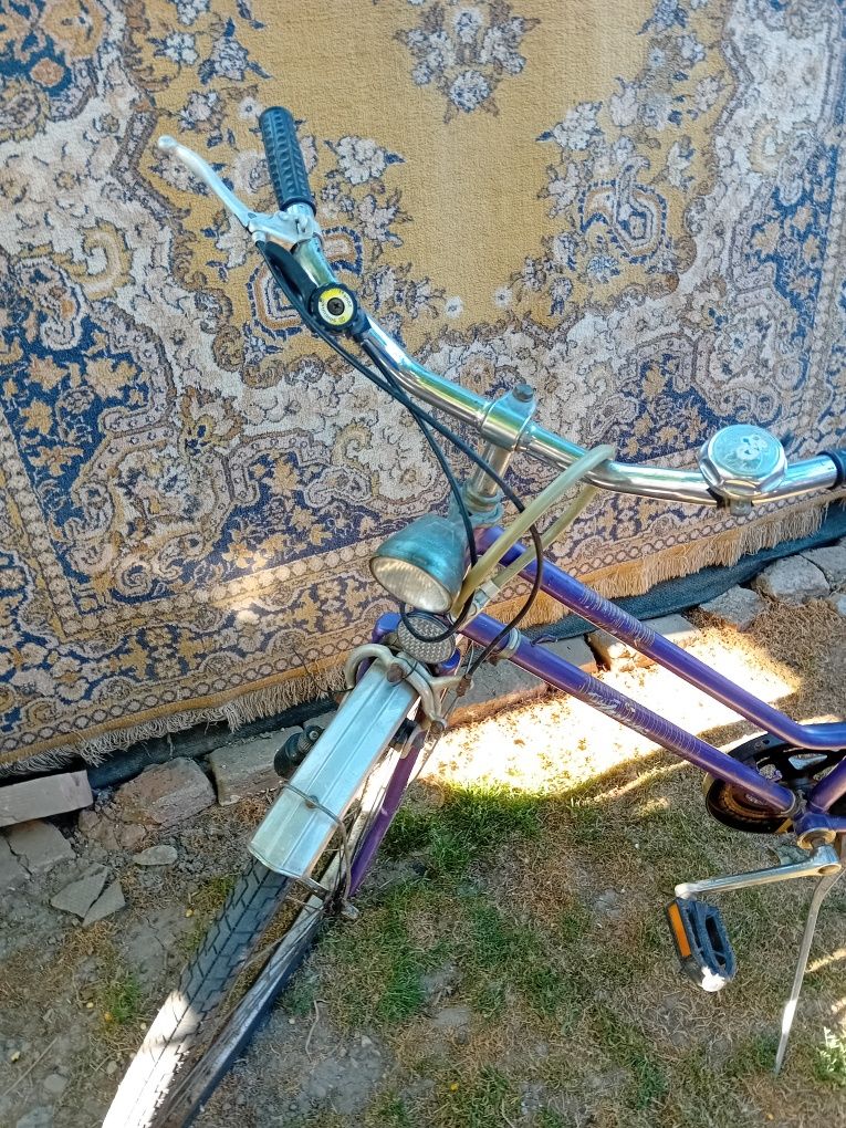 Vând 2 biciclete 250 de lei bucata
