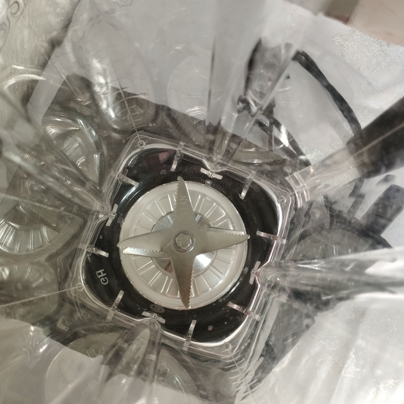 Продам Блендер BioloMix T5200