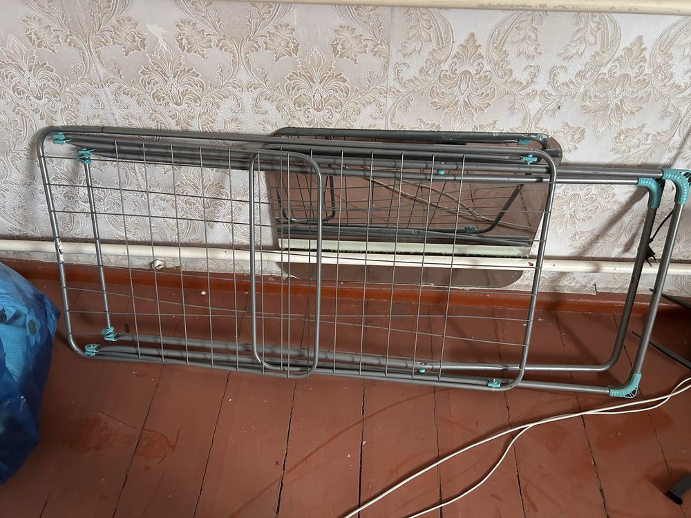 Продам сушилку для вещей.