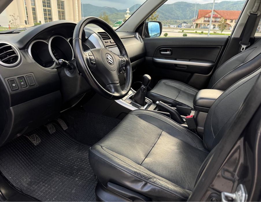 Suzuki grand vitara 2012 euro5 4x4 recent adusa din Germania