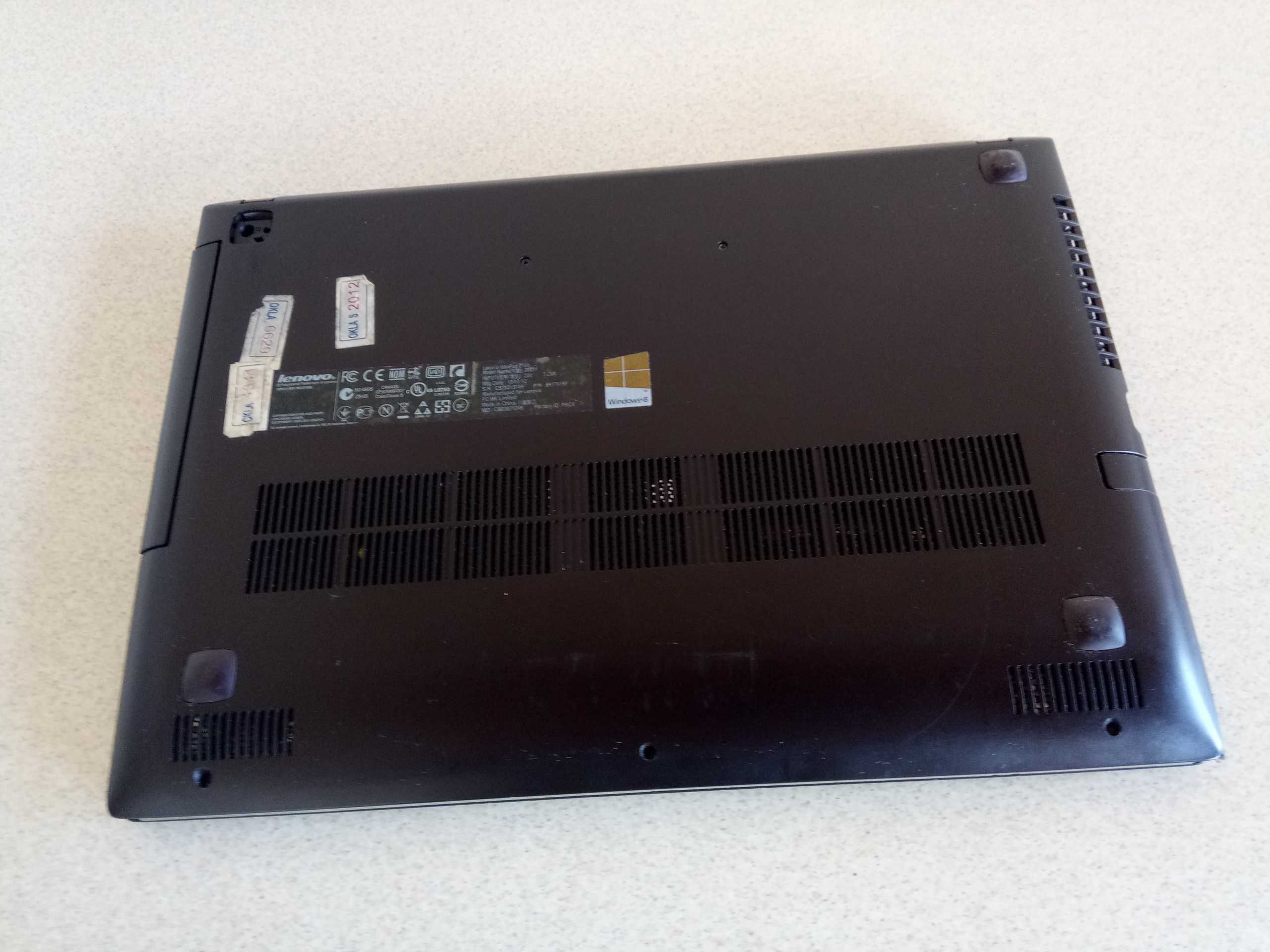 Dezmembrez Lenovo IdeaPad Z400 - placa baza ok - Pret Mic