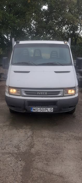 Vând Iveco Daily  35 C 10  în stare bună.