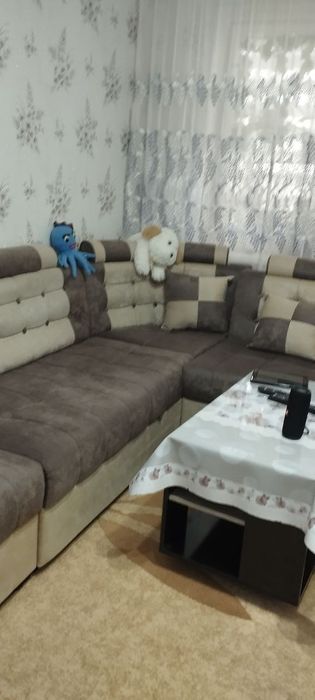 Город Зарафшан. Продаётся трёхкомнатная квартира..