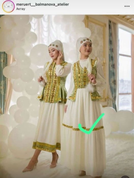 Меруерт Балмановадан алған кәжекей мен көйлек сатылады.